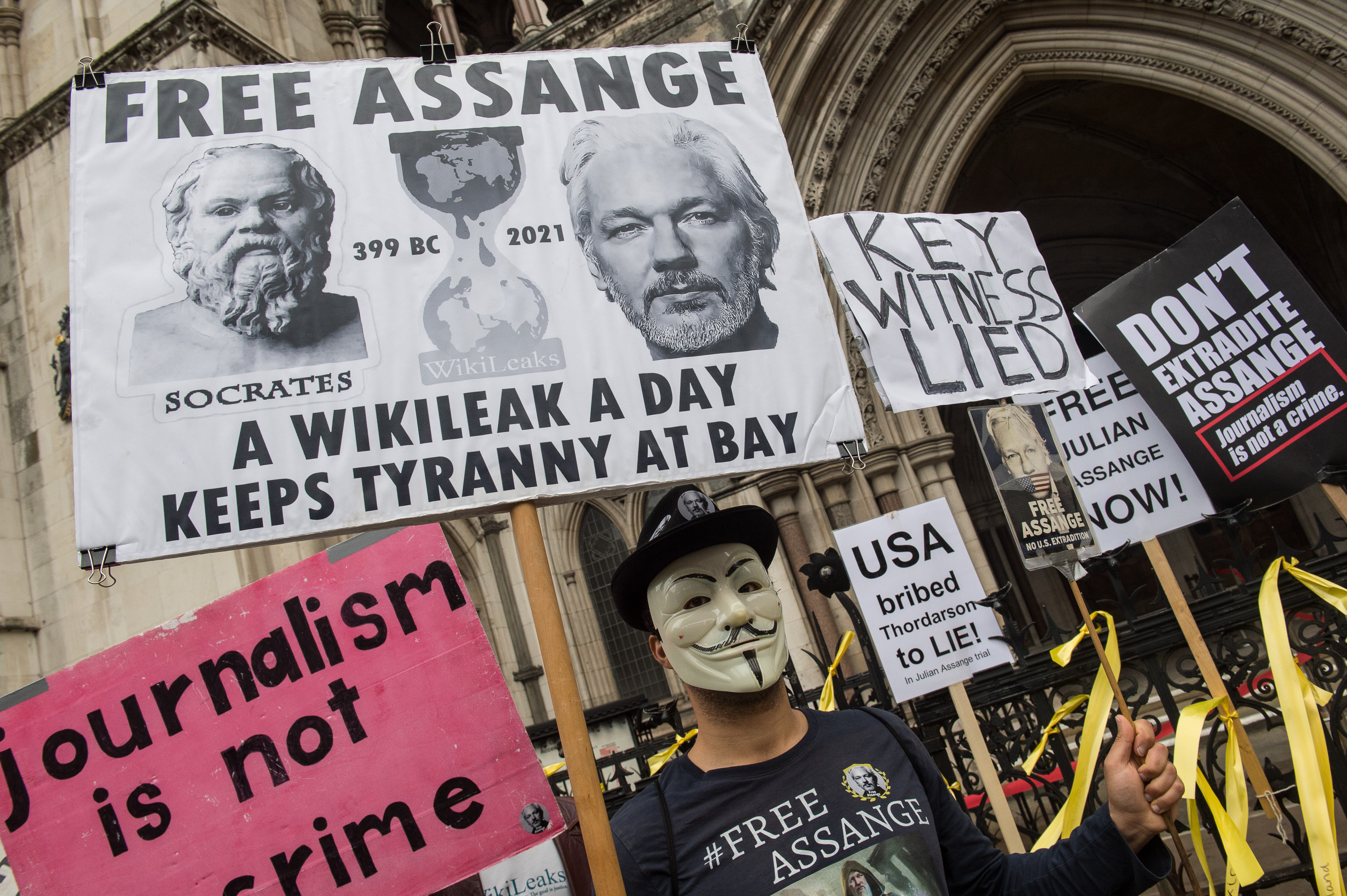 Assange Extradition Appeal Hearing Photos: October 27, 2021